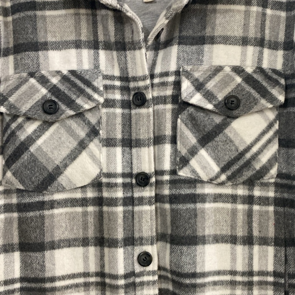 Thread & Supply Shacket - Picture 5 of 8